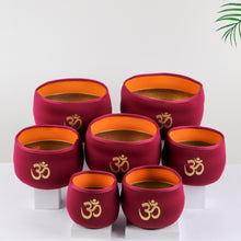 Load image into Gallery viewer, Tibetan Singing Bowl 7note Set with Soft Case Carry Bag and Special Mallets
